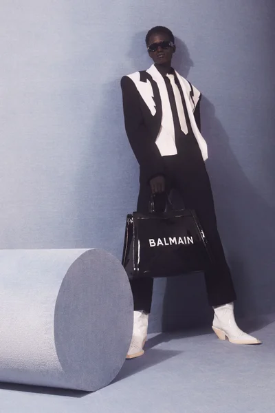 Look 17